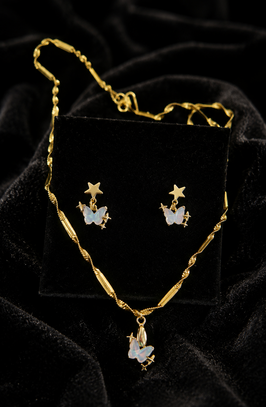 Butterfly Moonlight stone Pendent Set with Anti-tarnish Chain (Halographic Blue)