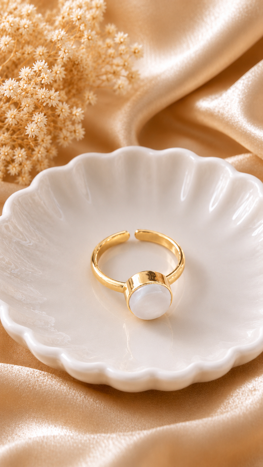 Minimalist Semi-Precious Pearl Ring